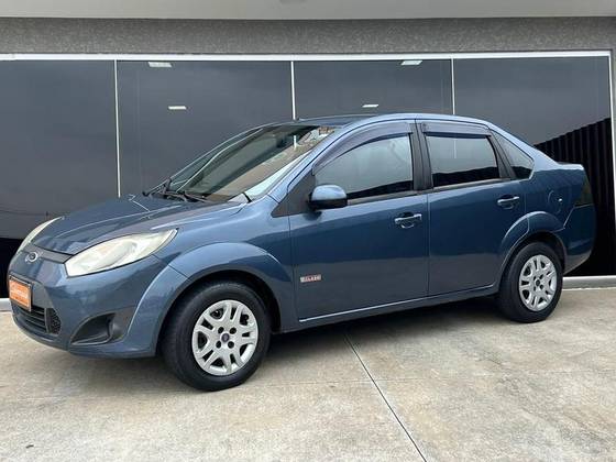 FORD FIESTA 1.6 MPI CLASS SEDAN 8V FLEX 4P MANUAL
